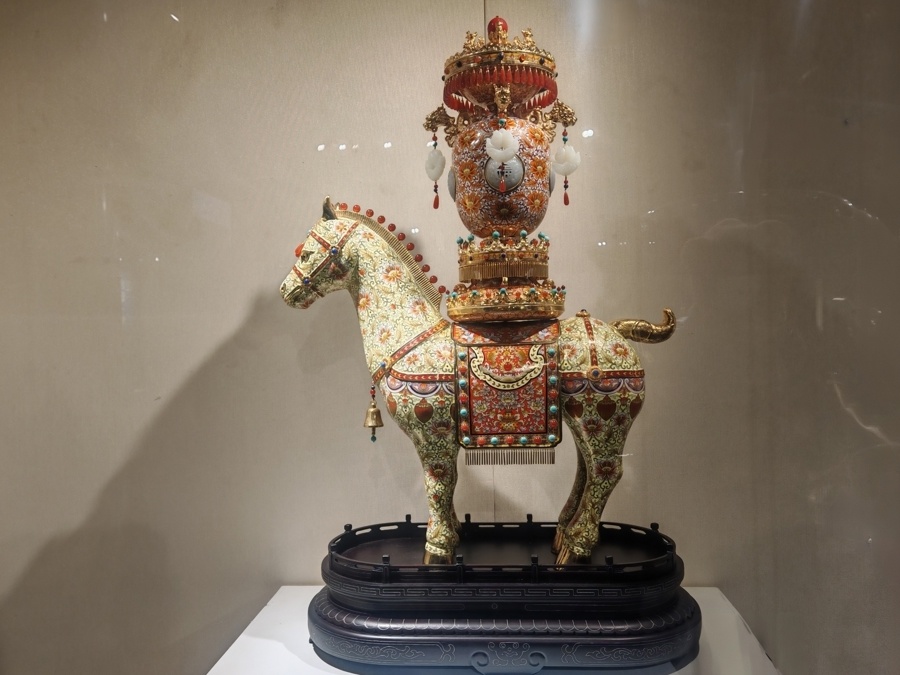 海角吃瓜精品 与“豆瓣鹅组”等社群相比