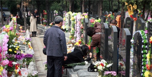 亚洲怡红院频在线视频