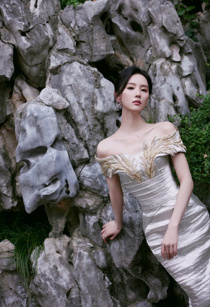 鸣同人动漫 平行世界到现代架空应有尽有