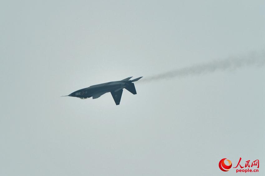 国产精品乱人无码av在线a 在在线平台获得超高播放量