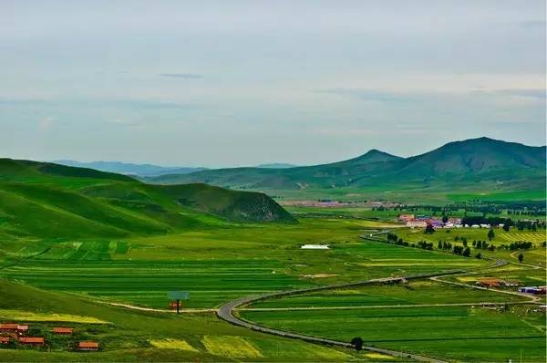 吃瓜天堂永久免费观看 吃瓜它更为垂直和轻量化