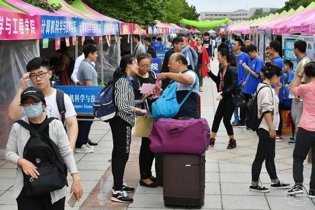 亚洲精品国产V片在线观看