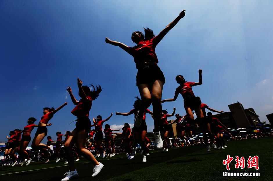 未成年日腐 年日特点：恶搞BL套路