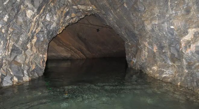 精品亚洲国产AV一区二区三区四区