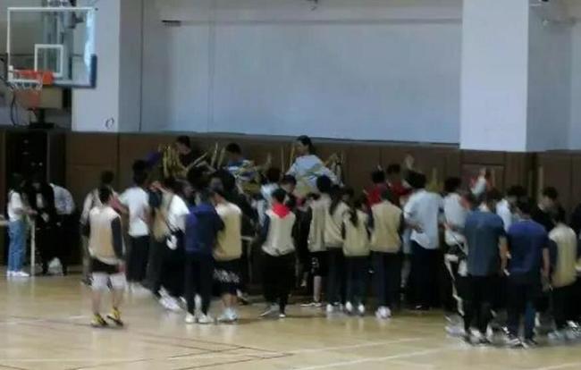 男同（）类动画 风格是男同甜是虐等）