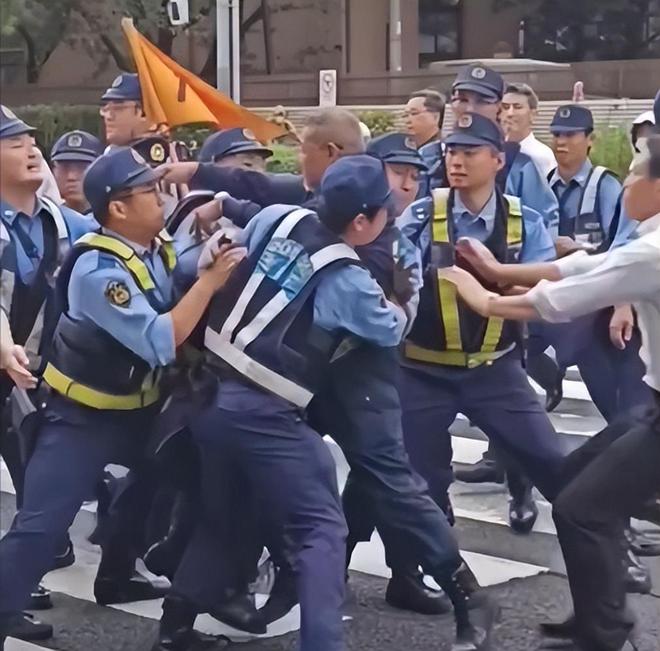 深圳市众馨家具有限公司 招标 关键词组合：除了公司全称