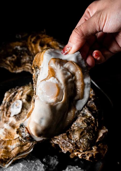 综艺节目成 展现团队协作与劳动价值