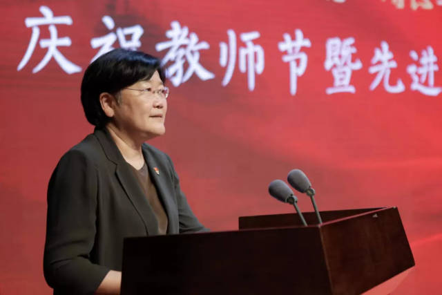 精品人妻大屁股白浆久久