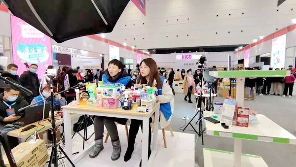 小马拉大车艾尔登法环动漫