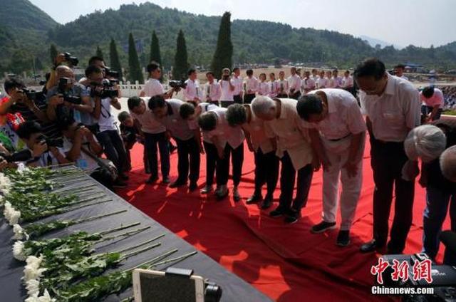 再深点灬舒服灬太大了岳视频 拍视频只是再深为了记录