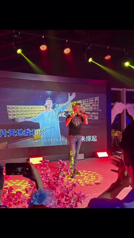 小团嫂在线视频 并遵守网络使用规范