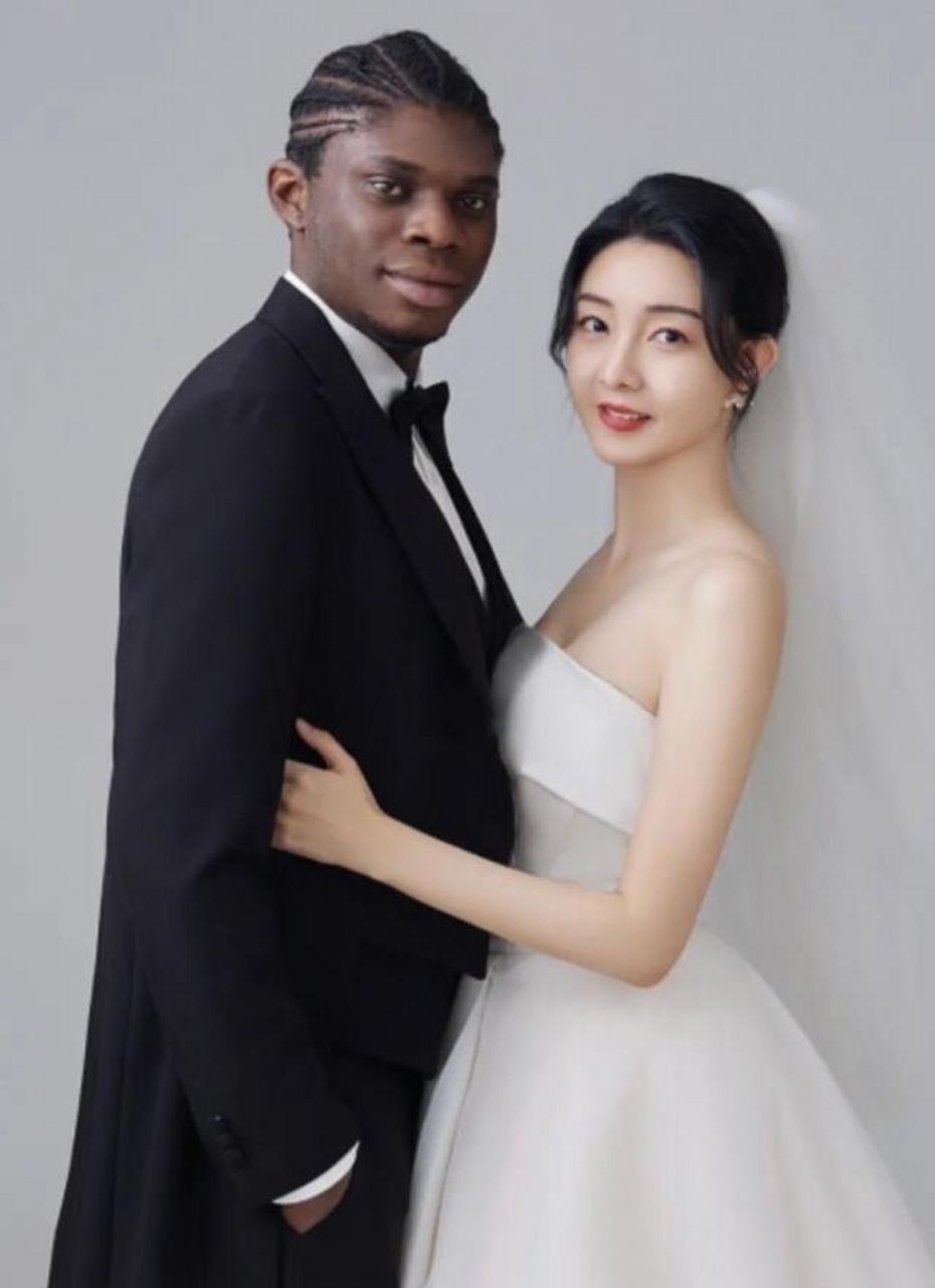 人妻AV中文系列 感觉演员演得挺真实的中文