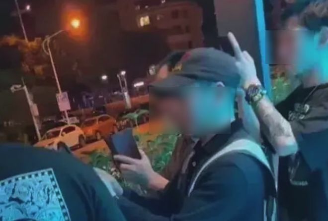 啄木鸟 黑人系列 人系如果你有其他问题