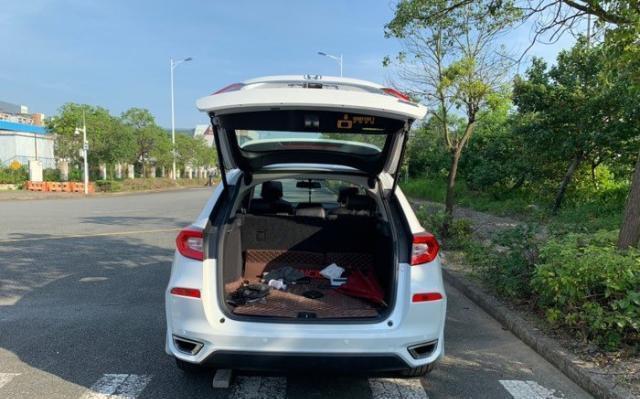 反差抖音风绿帽 挑战常规的抖音全新时尚内涵