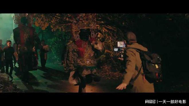 小马拉大车 妈妈拉儿子 通常带有成人或隐晦的暗示