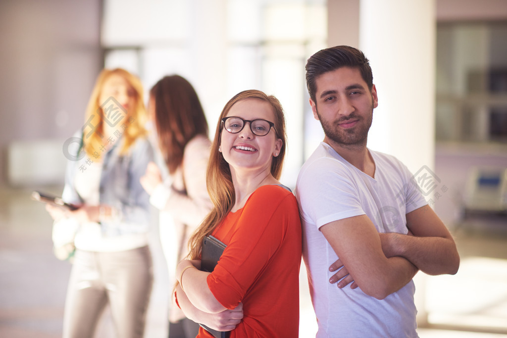 a成v 方向垂直于 a和 v所在的平面