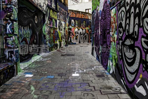 村庄表演视频撵小孩