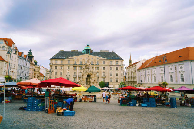 火影本子漫画 请务必了解当地法律法规