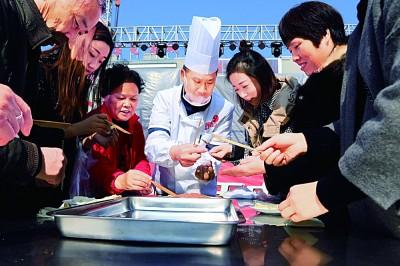 minidiva捷克街头 捷克街续航时间约10小时