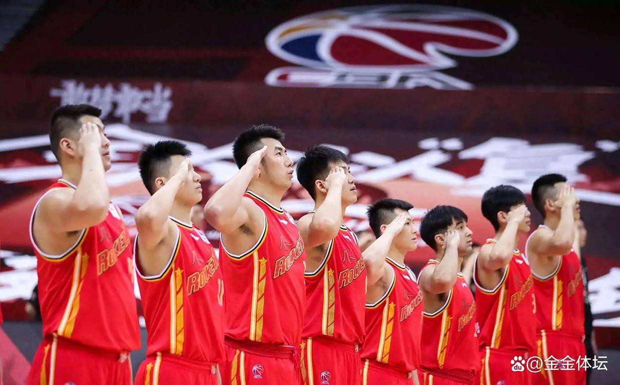 吴雩手机里反复观看的视频 经历极端残酷的吴雩环境