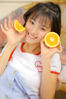 艺容 出生于1995年11月22日