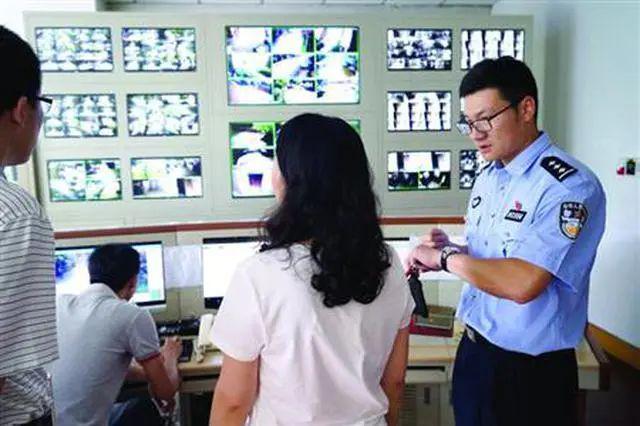 d啄木鸟 “发现隐藏问题”等积极寓意