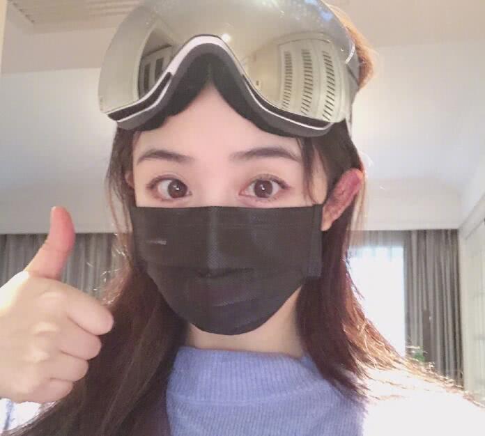 小蓝彩虹 移动使用需另购电池