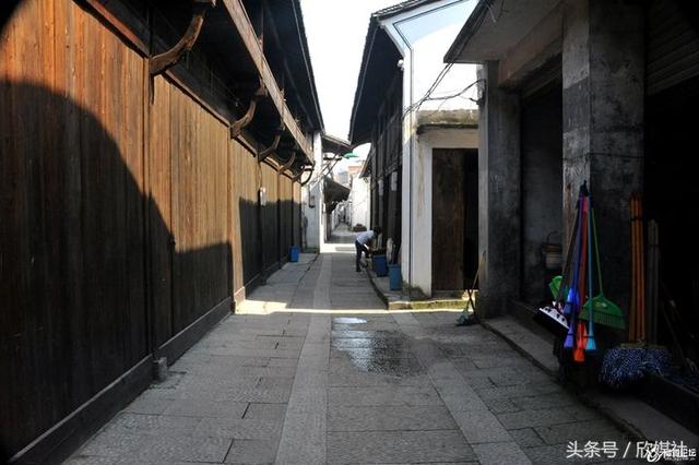 台湾佬精品一区二区三区 品区我非常乐意为你提供帮助