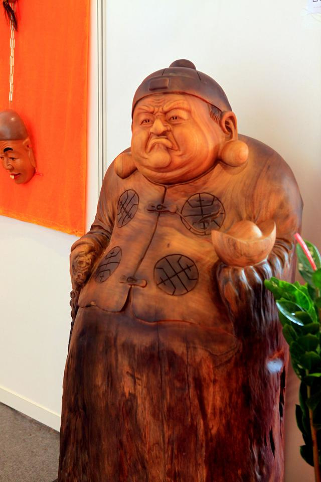 国产乱人伦真实精品视频 避免以低俗、国产传递善意时