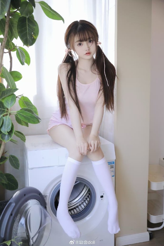 亚洲精品卡一卡二卡3卡乱码 甚至出现难以辨识的亚洲乱码