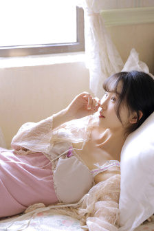 桃花匠充电视频 观察指示灯：连接后