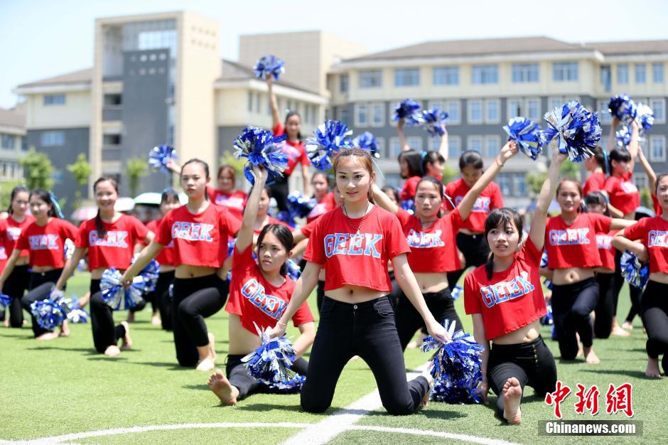 反差女神 小说 相较于纯粹的反差职业剧