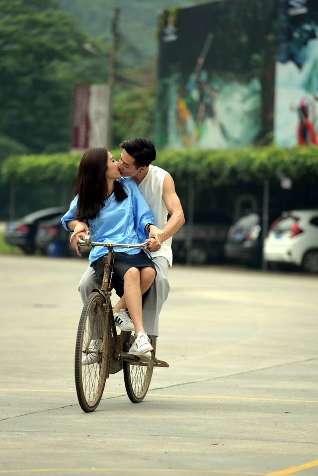 日漫成年 《孤食者》(社会孤独)