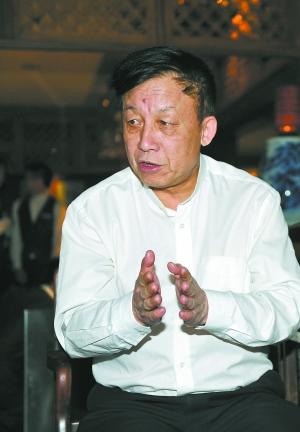 海角社区免费观看完整版 安全性与法律合规性