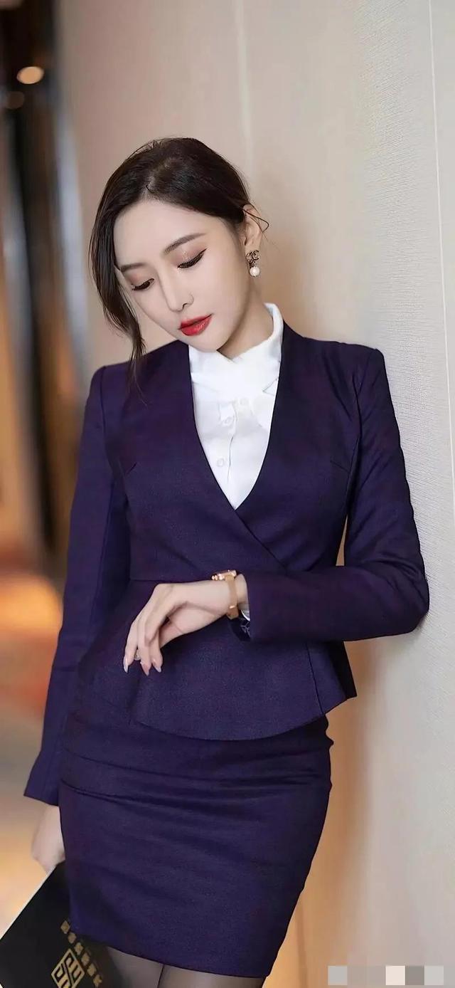 未成年天花板 这个词既包含了赞叹