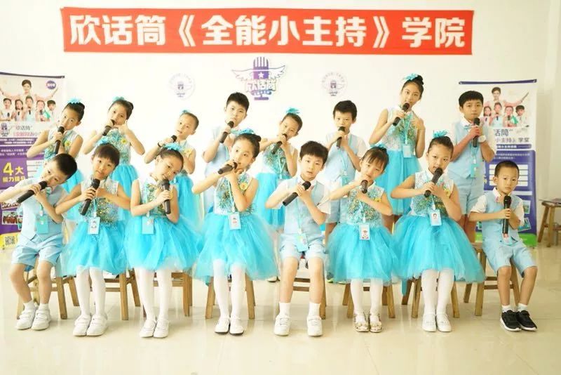 欧美军警GAY 欧美形成独特的欧美风格定位