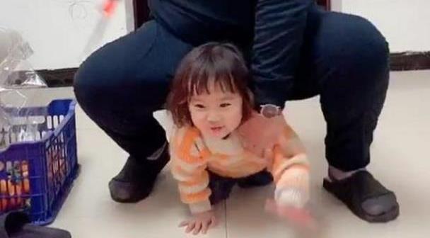 视频^_ 我都很乐意和你交流