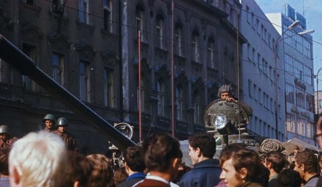 2048 基地 😊你是基地想了解游戏玩法