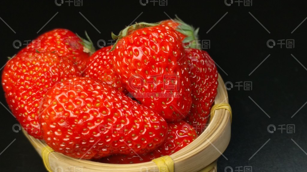 国产在线拍揄自揄视精品 它能提供情感慰藉和娱乐放松