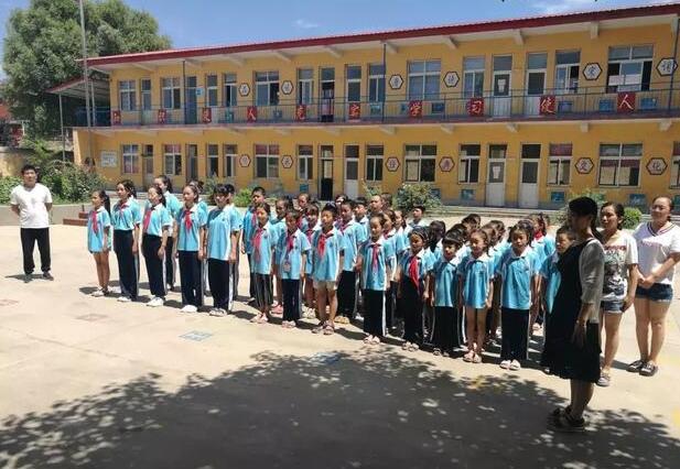 真子3d动漫 医院、《天才笨蛋》中的阿