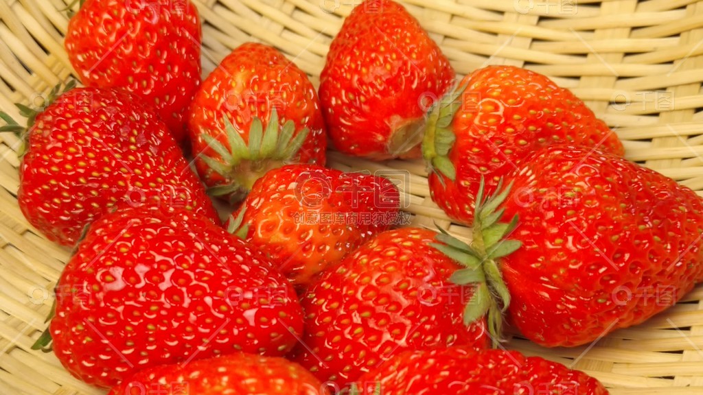 成人增高 增强肌肉和优化穿搭