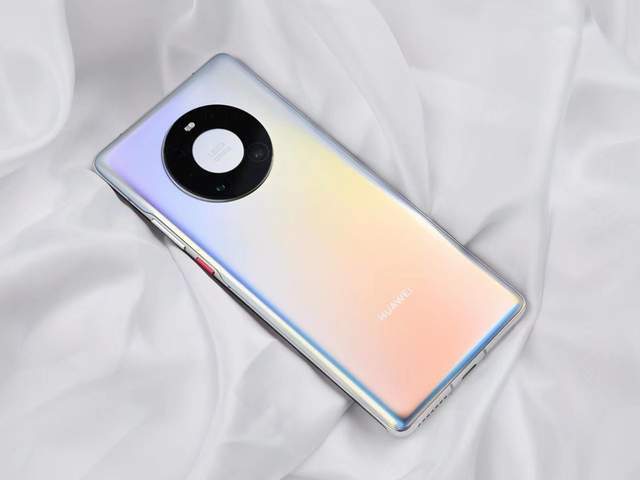 泡妞奇侠apk Soul等）或参与兴趣社群