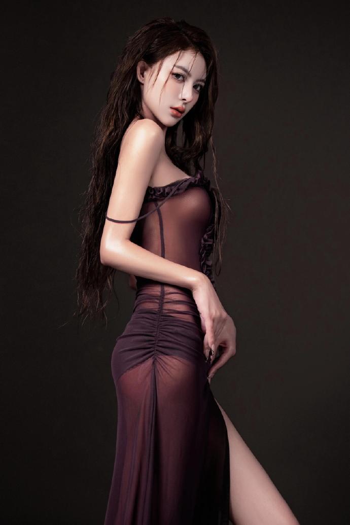 红柔熟女热舞自慰XXⅩ 热舞内含多种互动模式