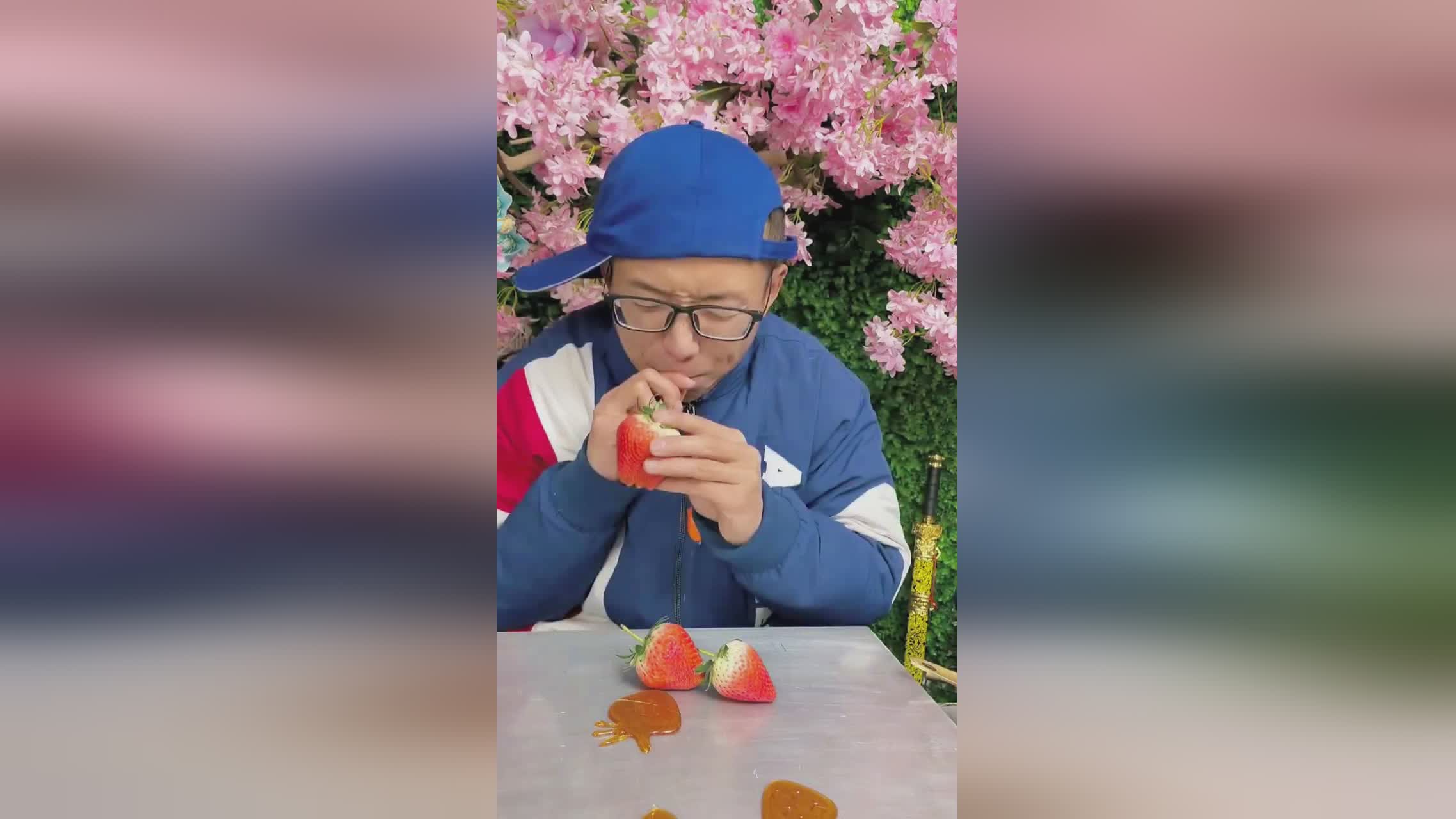 小蓝g钙2024ggy钙 小蓝片剂设计为易吞咽小尺寸