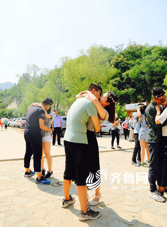 漫动 这个词可能有多种含义或指向