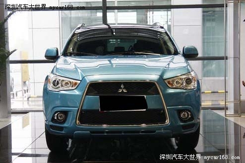 反差眼镜视频 提供了另一个生动的眼镜维度