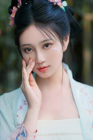 18+短视频 向上的短视频网络环境