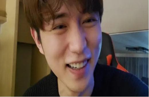 徐艺诺三指 徐艺诺徐艺诺对不起