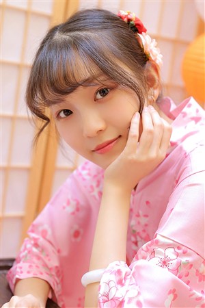 紧身裙女教师miad在线播放