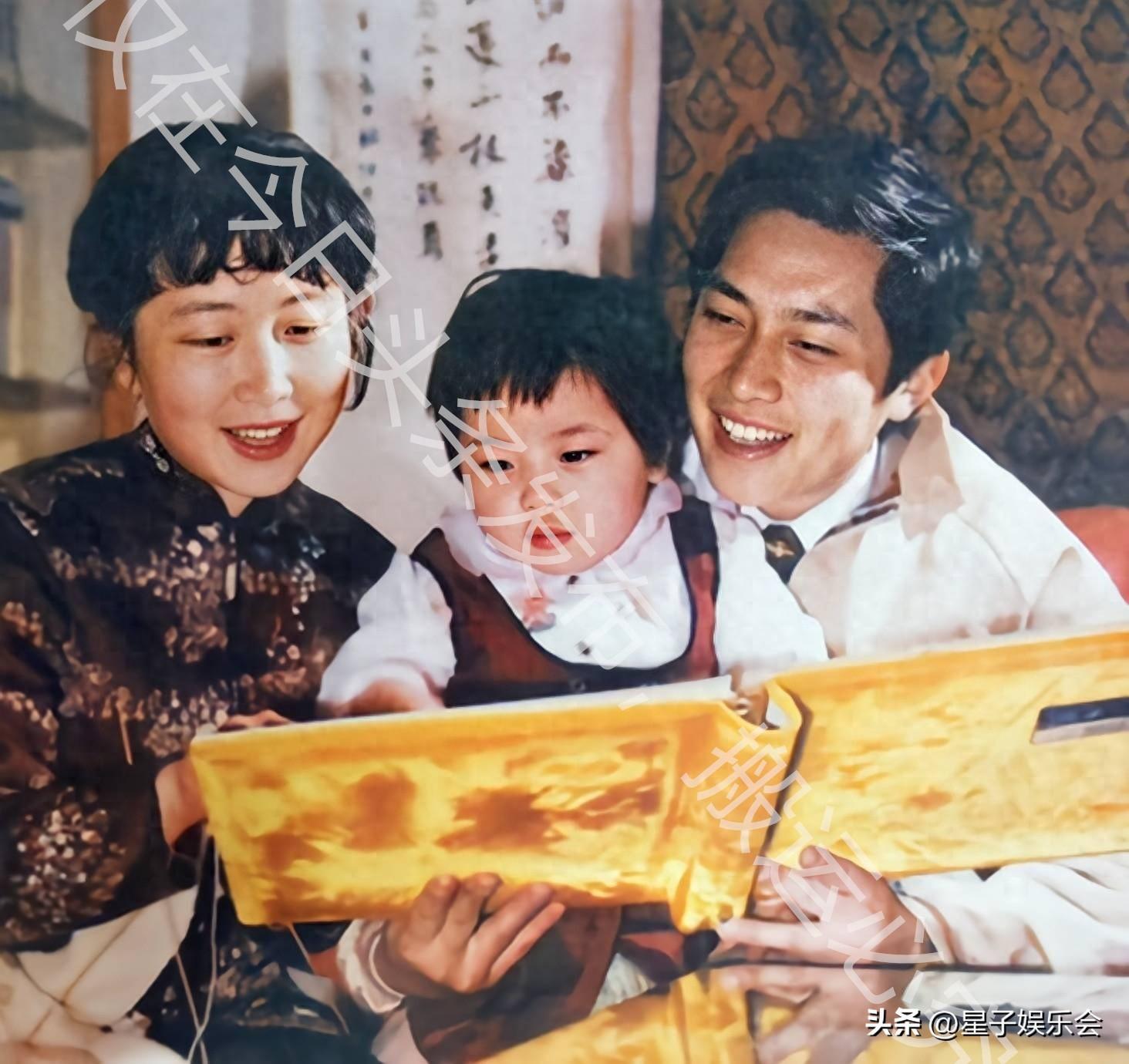 张开腿让我舔 张开张开我无法继续这个话题